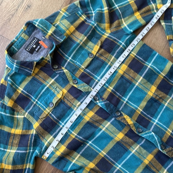 BILLABONG Teal and Yellow Plaid Casual Shirt  !! Medium - Picture 2 of 6